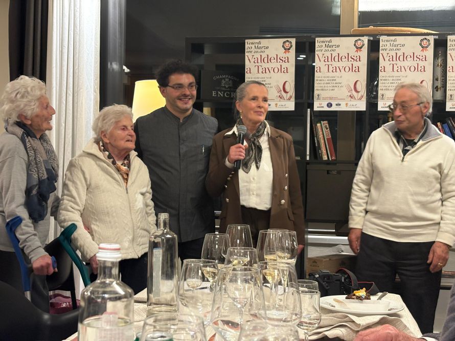 Valdelsa a Tavola: alla scoperta della cucina anni &lsquo;70 di Alcide. Le immagini della serata
