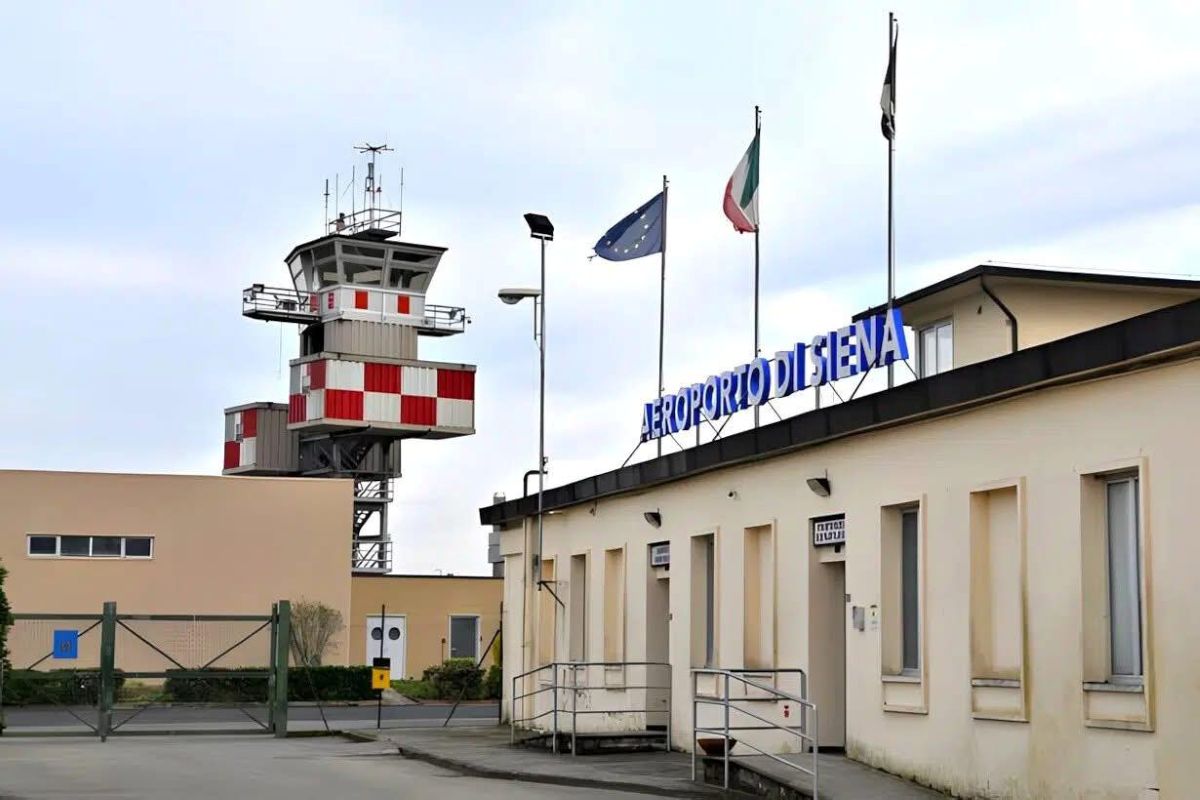 Aeroporto Ampugnano, Gugliotti: Più importanti strade e ferrovie