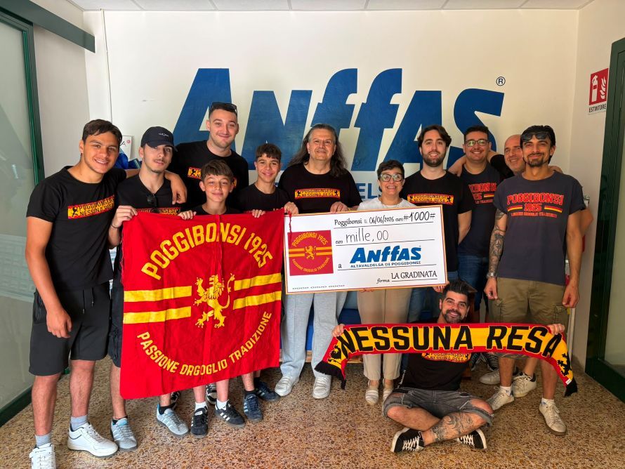 Cuore giallorosso: gli ultras del Poggibonsi donano 1.000 euro all'Anffas AltaValdelsa