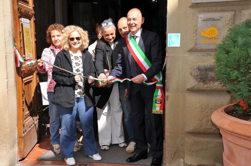A Greve in Chianti sboccia &ldquo;Arte in Fiore&rdquo;: il bouquet pittorico per i 50 anni della mostra floreale