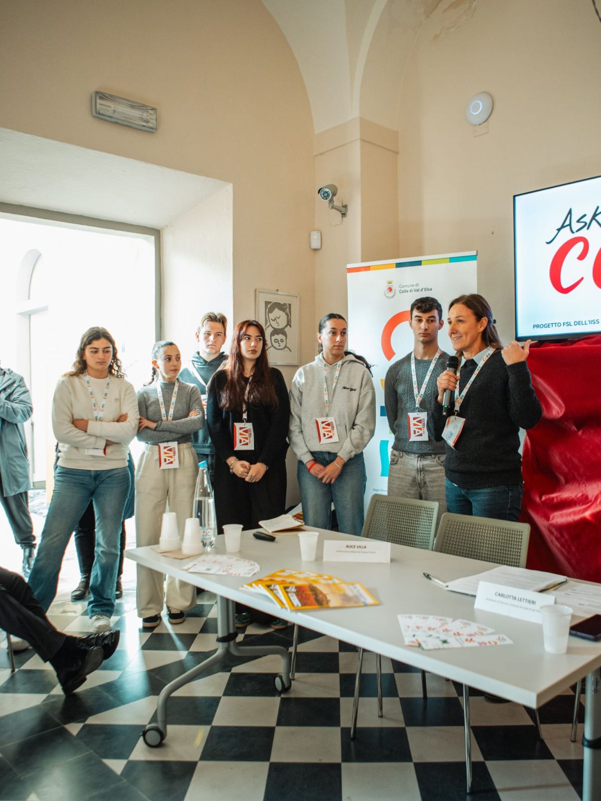 Colle Alta vista con i loro occhi: gli studenti del Linguistico ti guidano alla scoperta della citt&agrave;