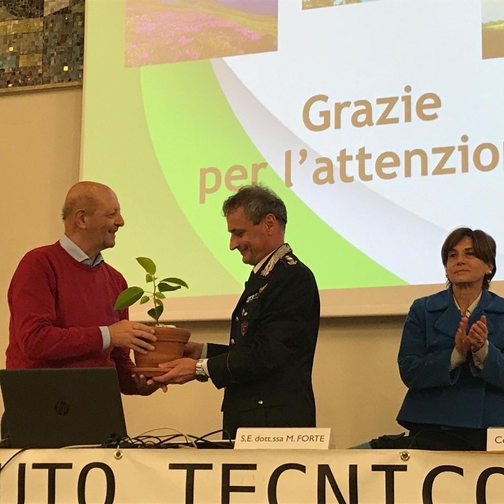 Al Bandini messo a dimora un germoglio dell'albero di Giovanni Falcone