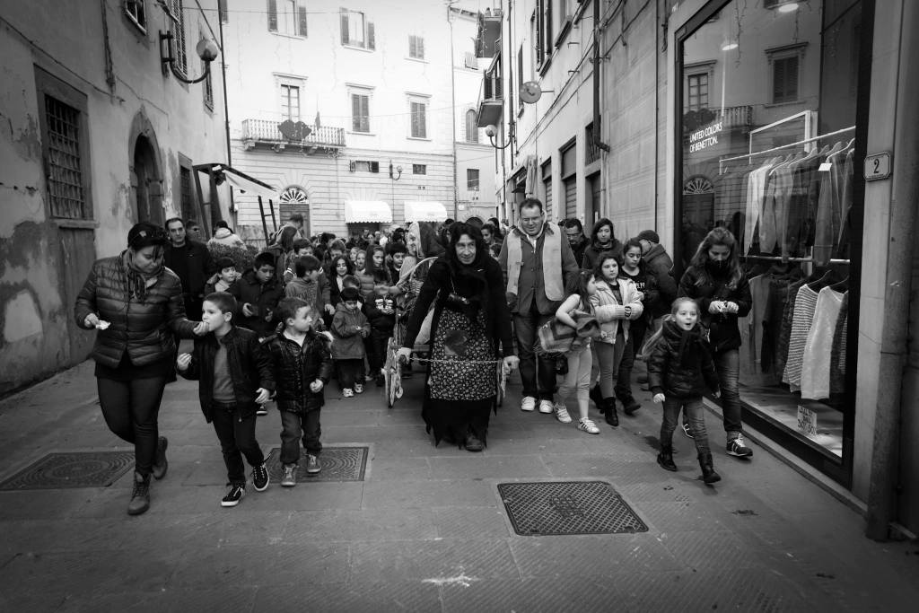 Castelfiorentino, il 6 gennaio arriva la Befana, con il corteo dei Re Magi a cavallo
