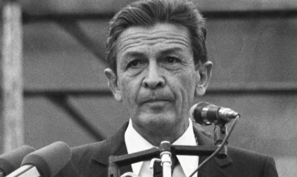 FOTO | VIDEO | A Bologna apre la mostra su Berlinguer: “Macché nostalgia, avanti giovani”