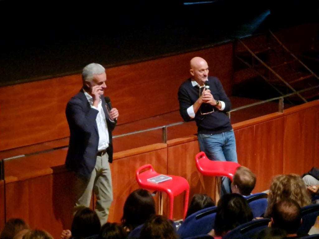 Grande successo per Claudio Bisio al Cinema Garibaldi di Poggibonsi