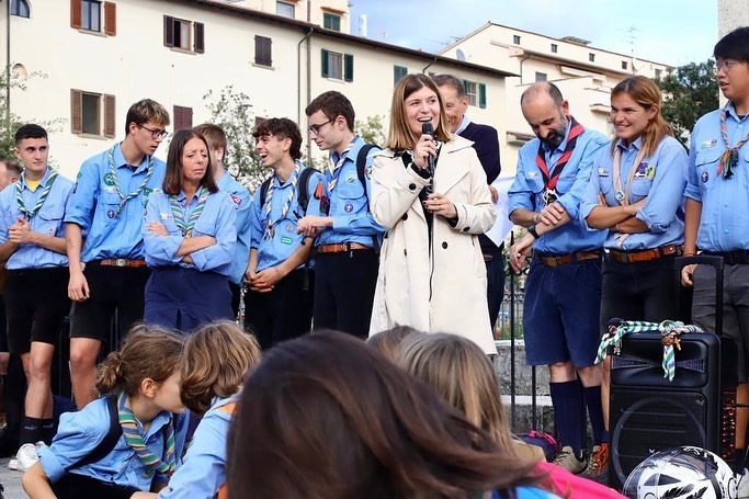 La sindaca Barnini conferisce il “Sant’Andrea d’Oro” a don Guido Engels e allo scoutismo empolese