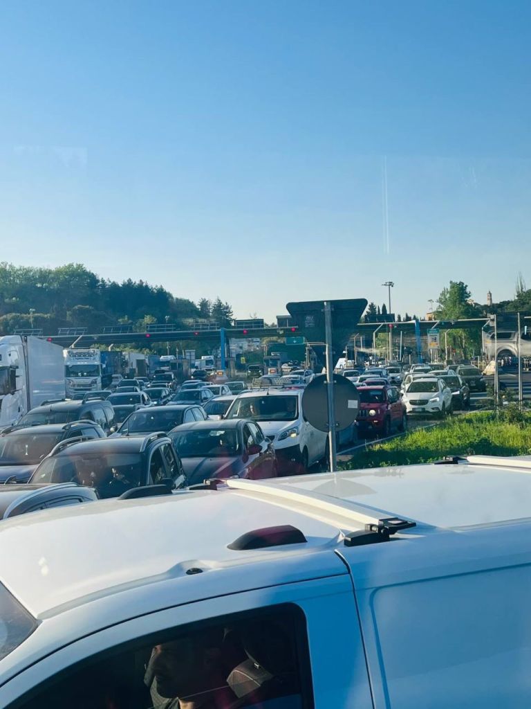Camion a fuoco in A1, ripercussioni sulla Siena Firenze