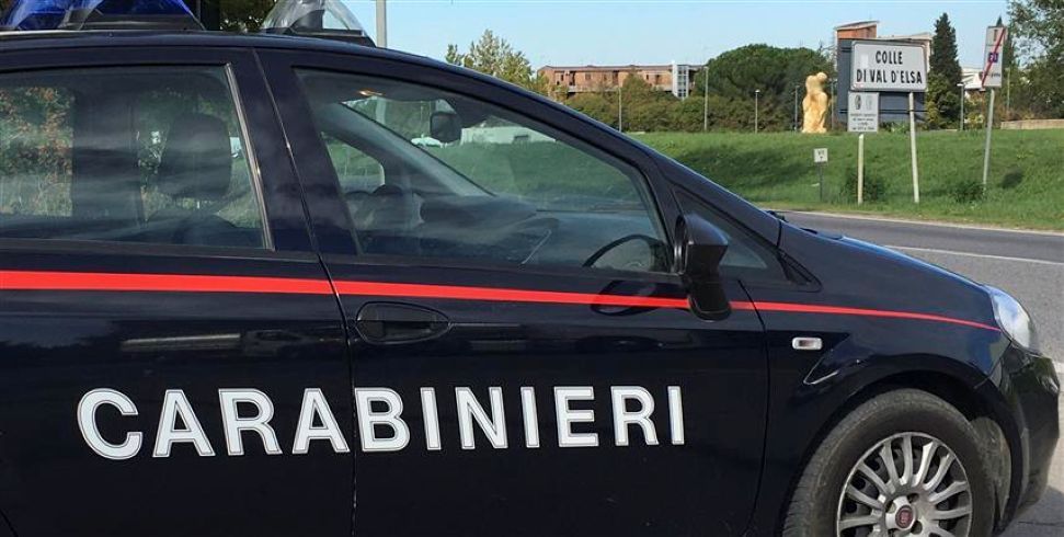 Colle di Val d&rsquo;Elsa, sorpreso con un etto di cocaina in hotel: arrestato 20enne