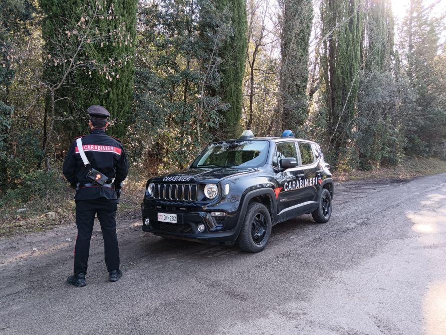 Arrestato a Piancastagnaio per spaccio di droga e arma clandestina