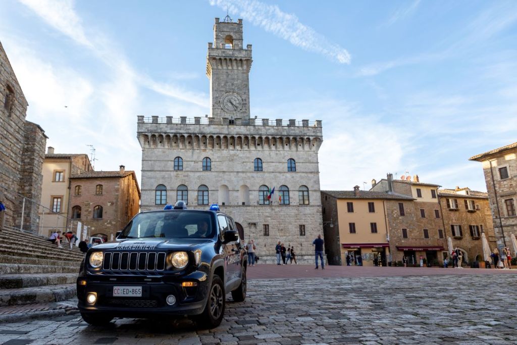 Mitraglietta ritrovata in centro a Montepulciano