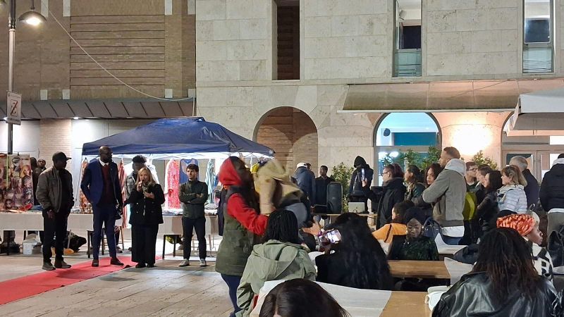 Partecipazione e coesione: 200 persone alla Cena di Quartiere