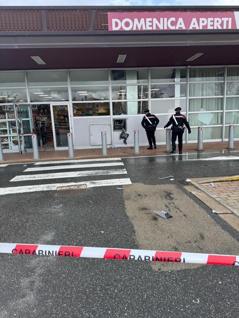 Fatto saltare il bancomat della Coop a Tavarnelle
