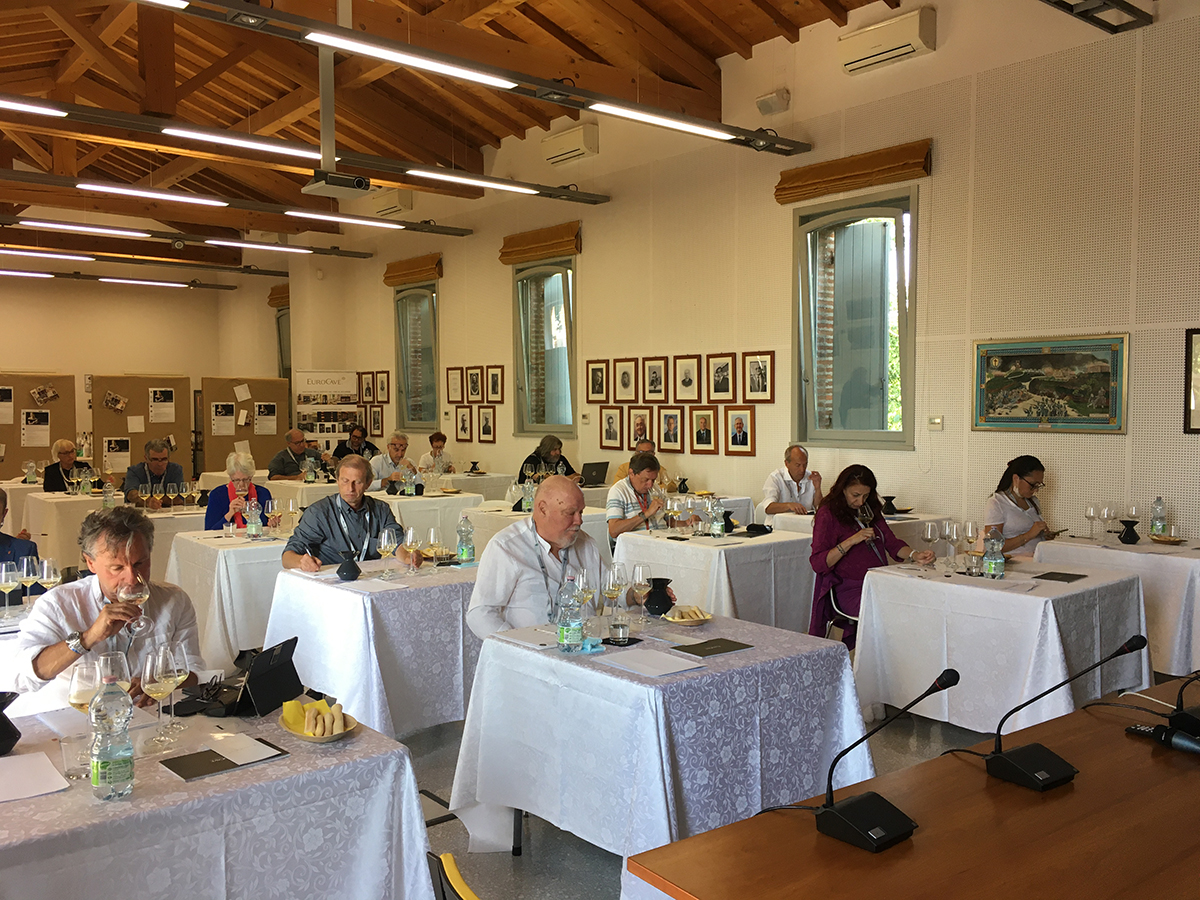 Ecco i vini metodo classico migliori del mondo: all'Italia il Challenge Internazionale Euposia