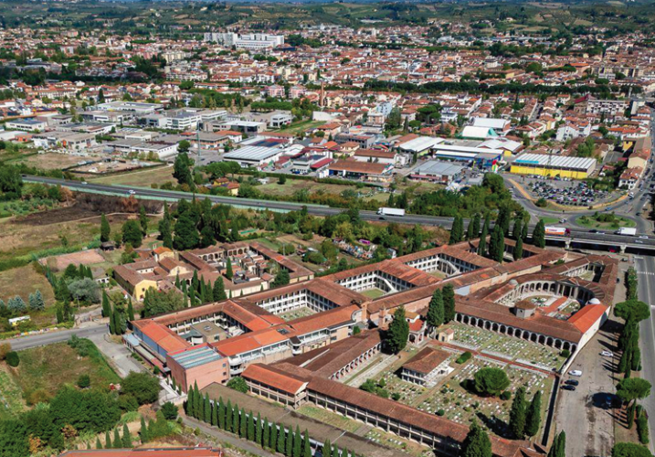 Commemorazione Santi e defunti: al cimitero comunale con la navetta gratuita grazie a SintesiMinerva e alla Misericordia di Empoli