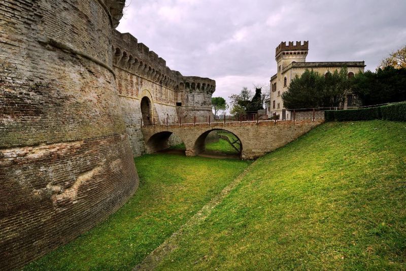 Colle di Val d&rsquo;Elsa al centro dell'Europa: la Via Francigena come motore di sviluppo e cultura