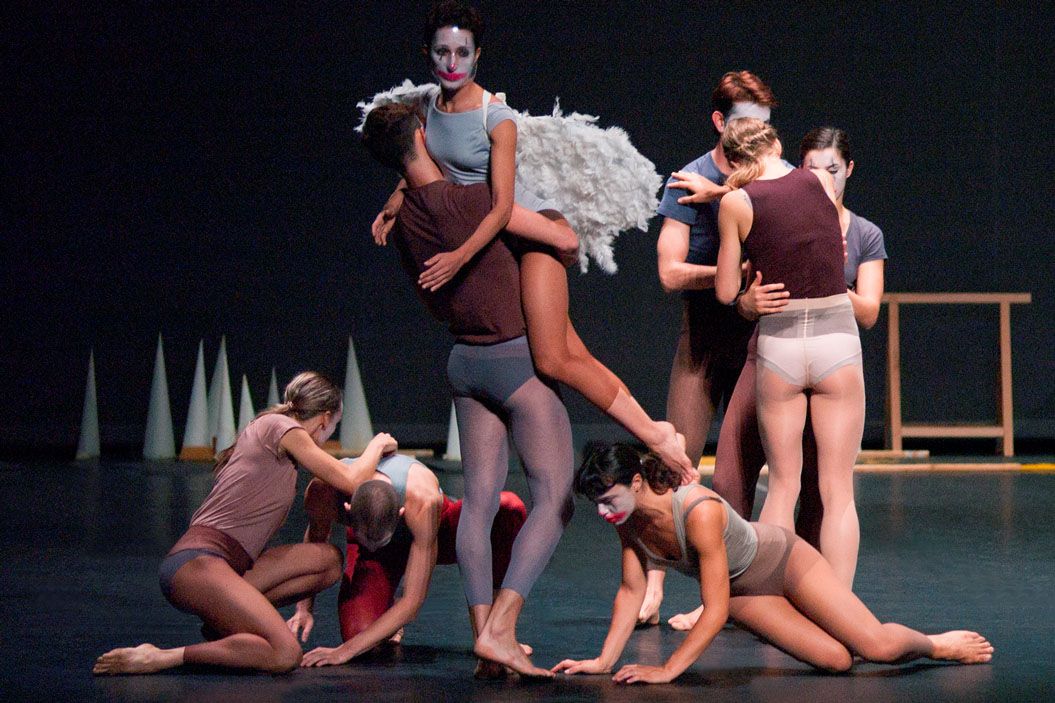 La notte sancascianese si riempie di riflessi e sfumature artistiche. Cinema, musica, teatro, incontri, eventi nell'arena entro le mura