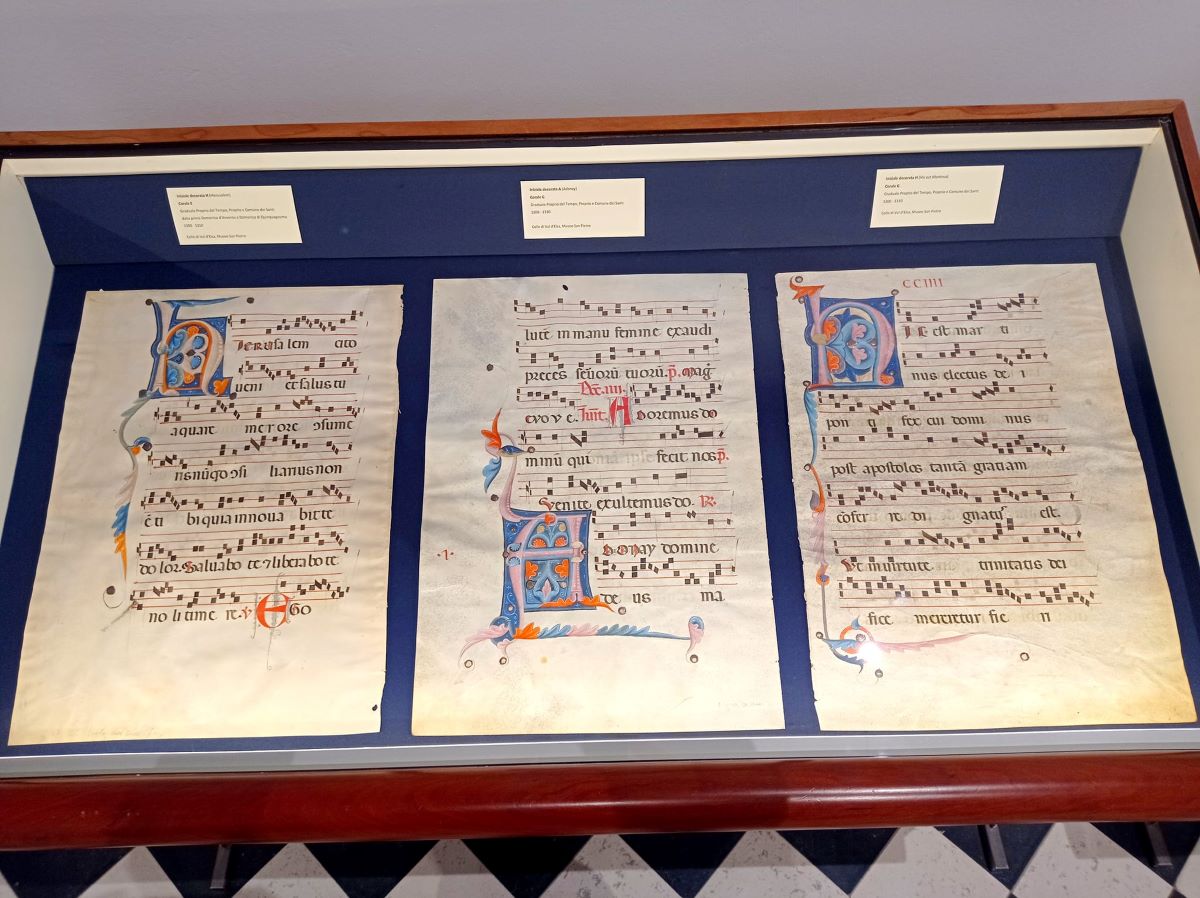 Tornano in Valdelsa i Corali rubati di San Lucchese