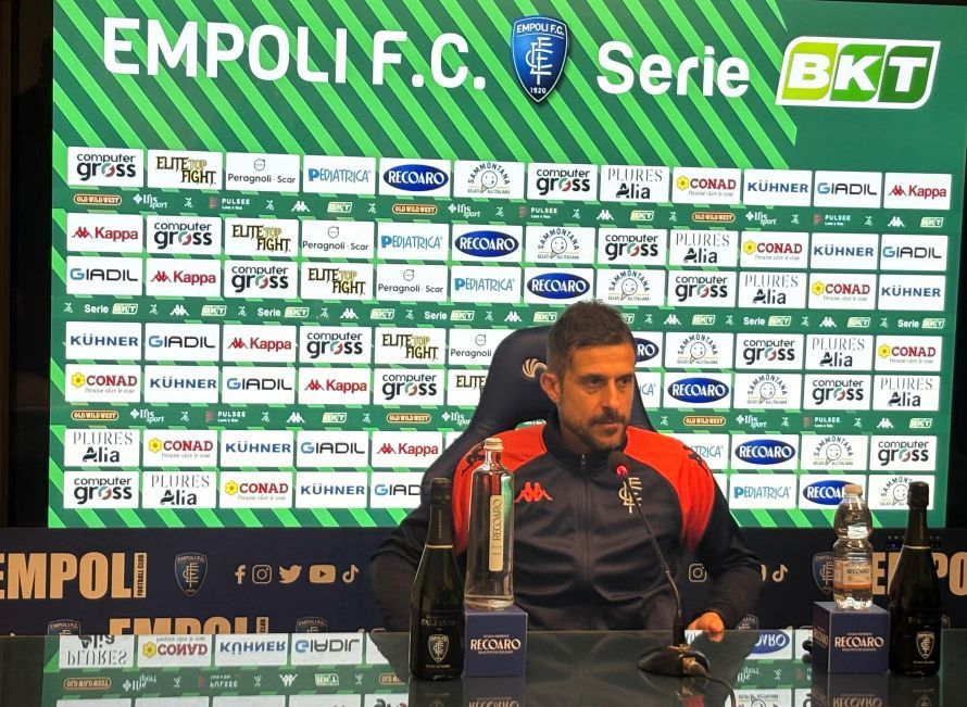 Dionisi non ci sta: "Risultato che non soddisfa. Nel secondo tempo via la paura, ora testa a Bari"