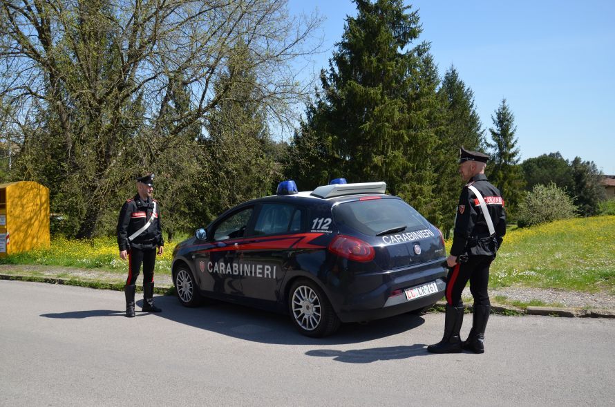 Blitz nei boschi di Rosia e Sovicille: smantellate le basi dei pusher