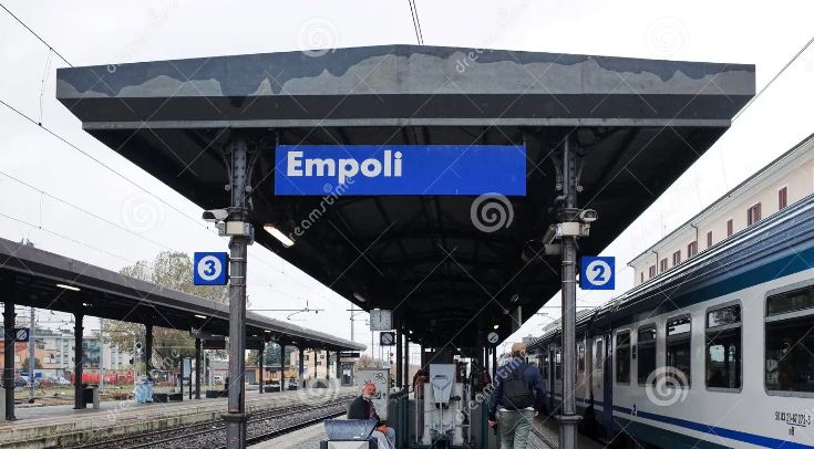 83enne aggredita e scippata alla stazione di Empoli da 4 giovani: tre sono minorenni