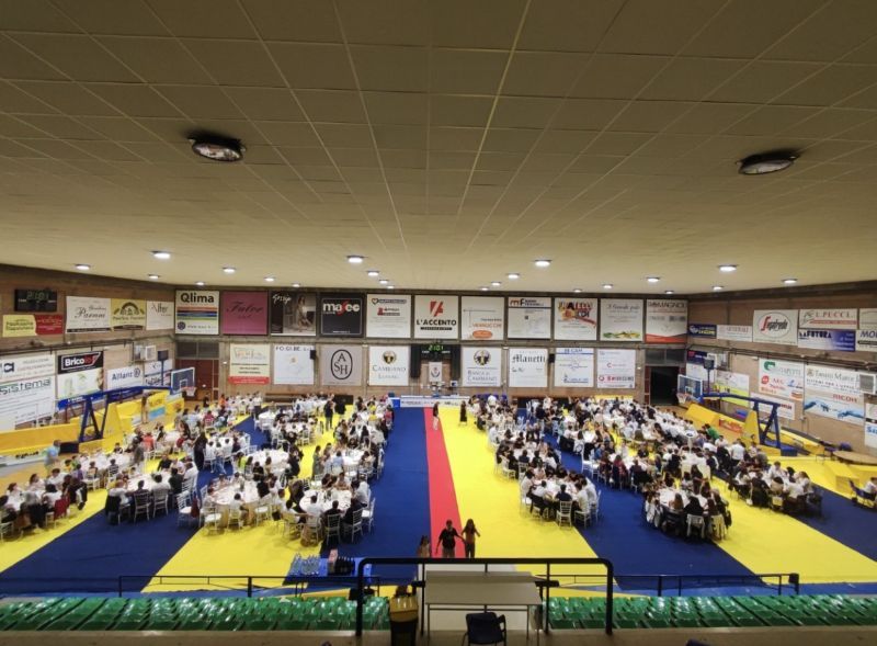 Basket, Castelfiorentino: in 400 alla grande festa gialloblu di inizio stagione