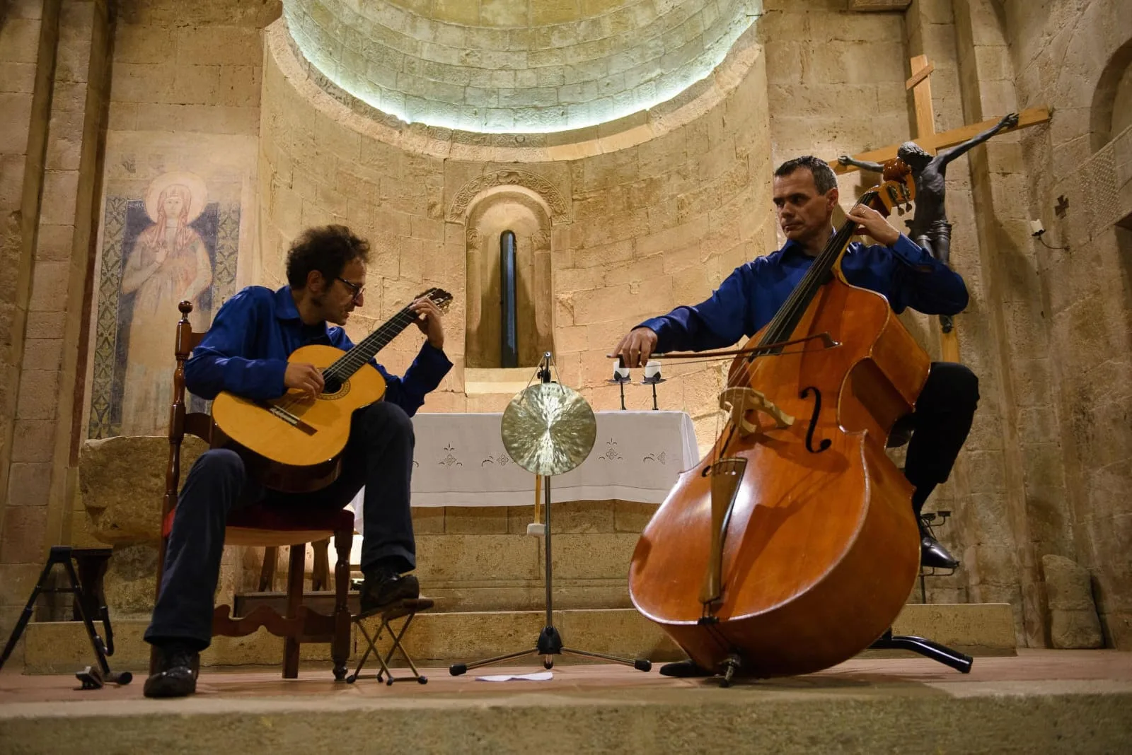 Musica da film e suoni jazz in piazza Amendola con lo Sha Sha Duo di Checcacci e Cappelletti