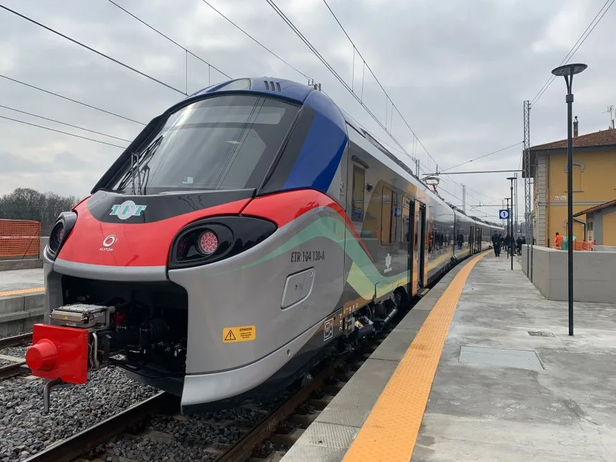 Treno regionale Siena-Empoli investe un gregge tra Castellina Scalo e Poggibonsi: ritardi e cancellazioni sulla linea
