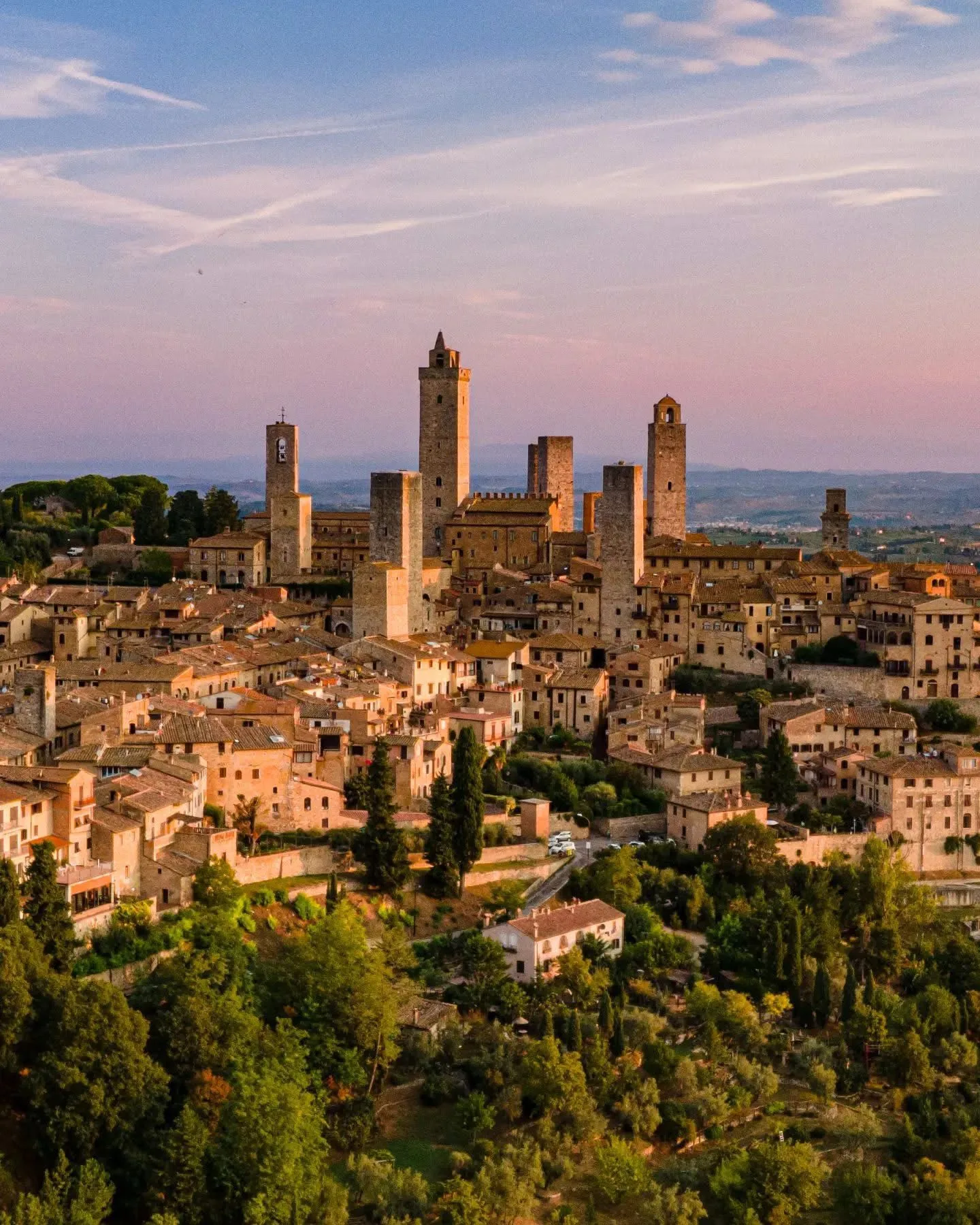 “Accade d’Estate a San Gimignano” continua con un omaggio a San Francesco e nuove proiezioni con ‘Cinema in Rocca’