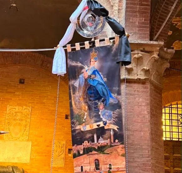 Palio del 16 agosto, svelata l’opera di Teodora Axente