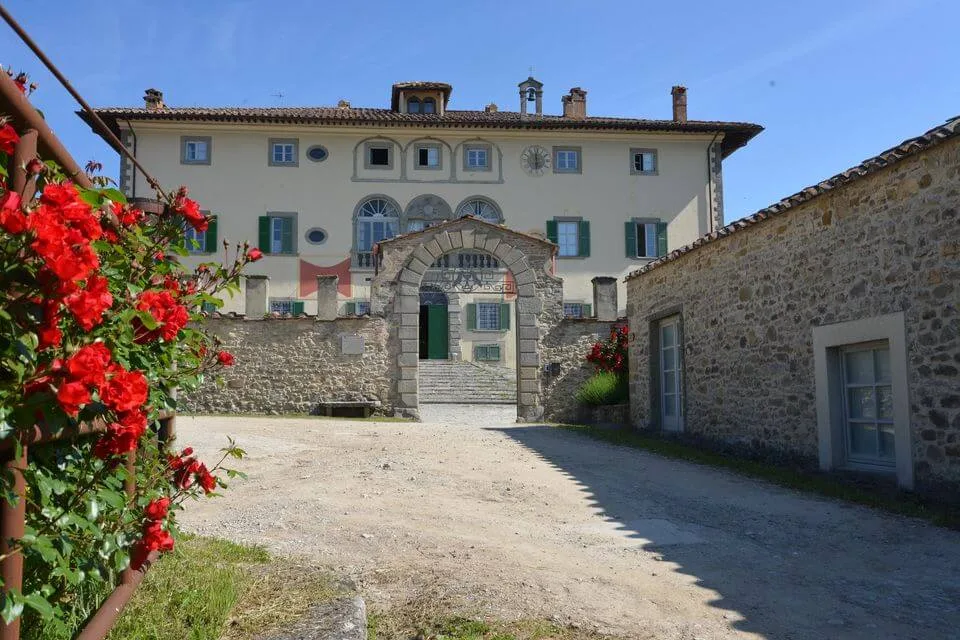 Villa La Mausolea spiritualità e degustazioni nel cuore del Casentino