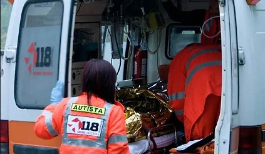 Incidente sulla ss223 a Siena, scontro tra quattro auto: due feriti trasportati alle Scotte
