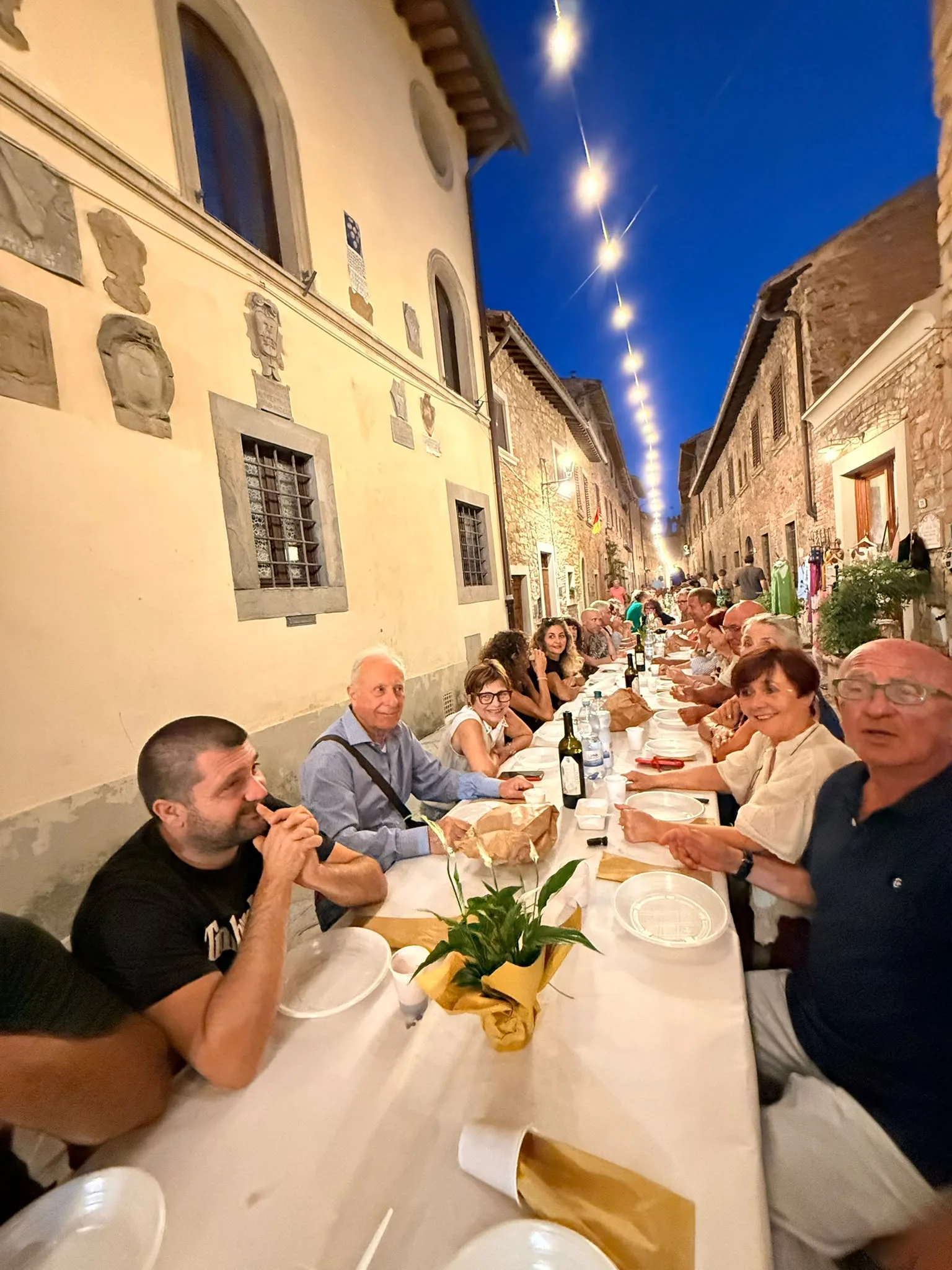 Barberino Val d’Elsa: oltre 450 persone alla cena