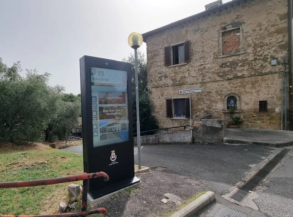 Colle di Val d’Elsa, arrivano i totem digitali per turisti e cittadini