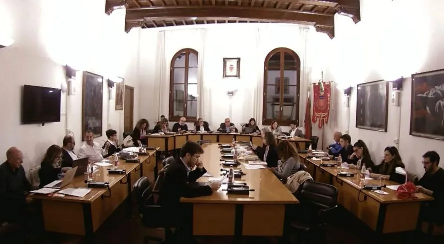 Sicurezza a Poggibonsi: la maggioranza risponde alle polemiche e chiede più risorse allo Stato