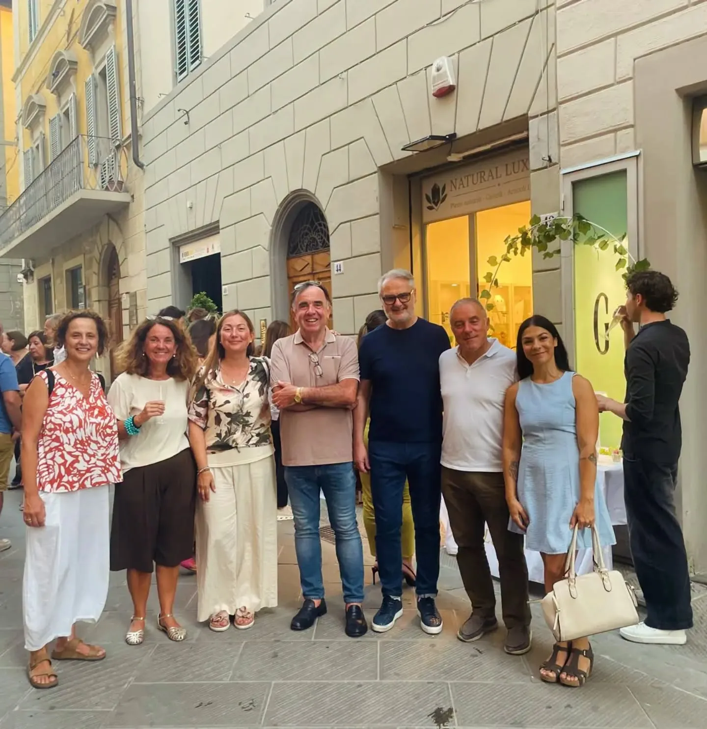 Alboria debutta in centro con “Ri-Generazioni in Movimento”: artigianato, macramè e benessere in largo Gramsci