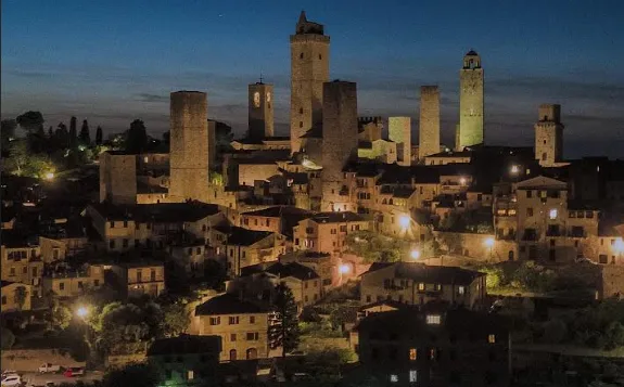 Intelligenza artificiale: San Gimignano adotta le linee guida per un uso responsabile negli uffici comunali