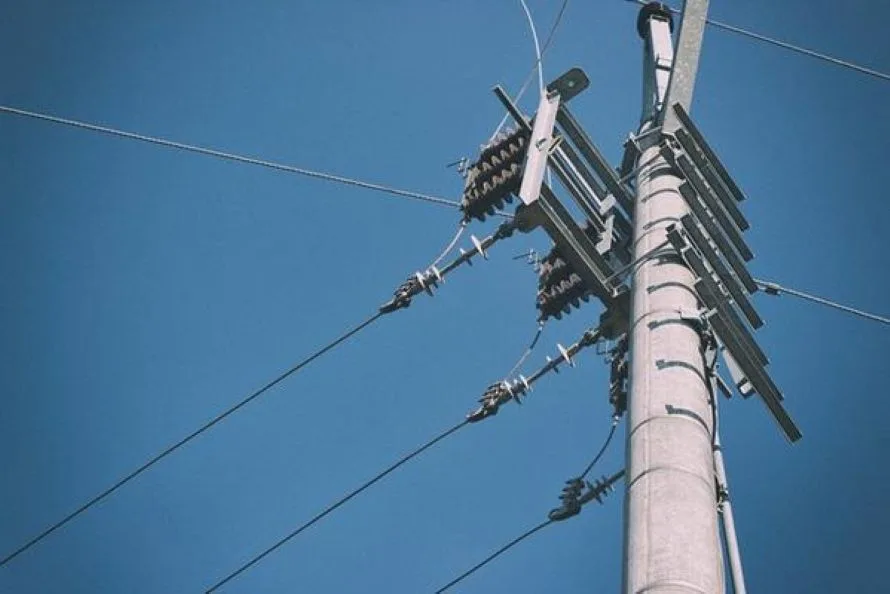 Fulmini e piante sulle linee: il mal tempo piega la rete elettrica del Chianti, ma l'emergenza sta rientrando