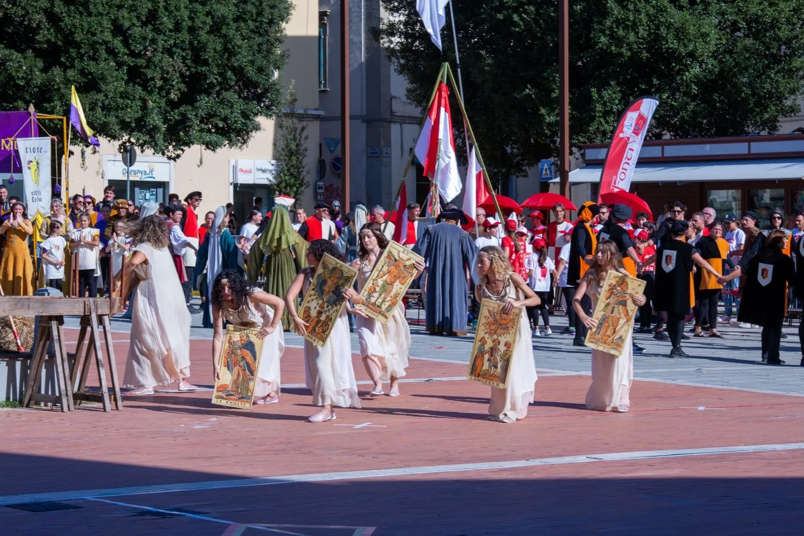 Calambur 2026 a Certaldo: il Rione Il Vicario conquista la X edizione della Disfida dei Rioni