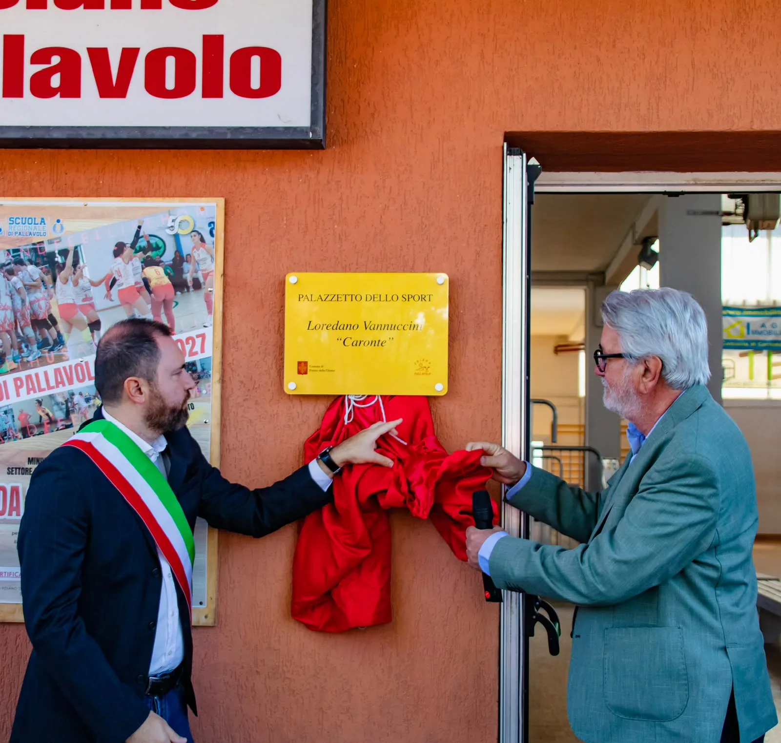 Foiano intitola il Palazzetto dello Sport a Loredano Vannuccini: il nome di “Caronte” resterà nel cuore dello sport foianese