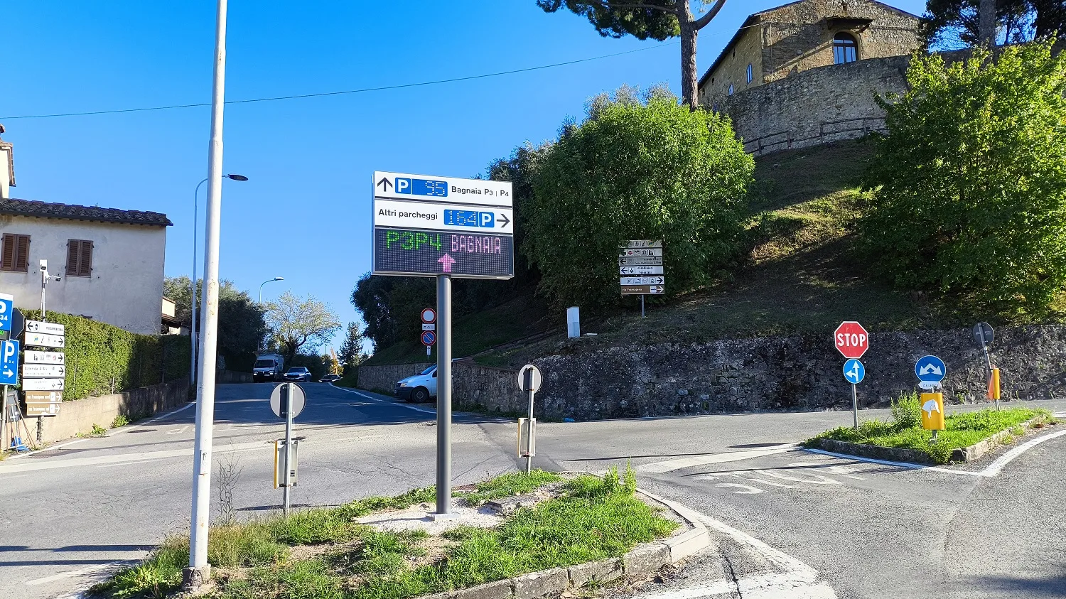 San Gimignano: nove pannelli Info Mobilità con informazioni in tempo reale su parcheggi, viabilità e protezione civile