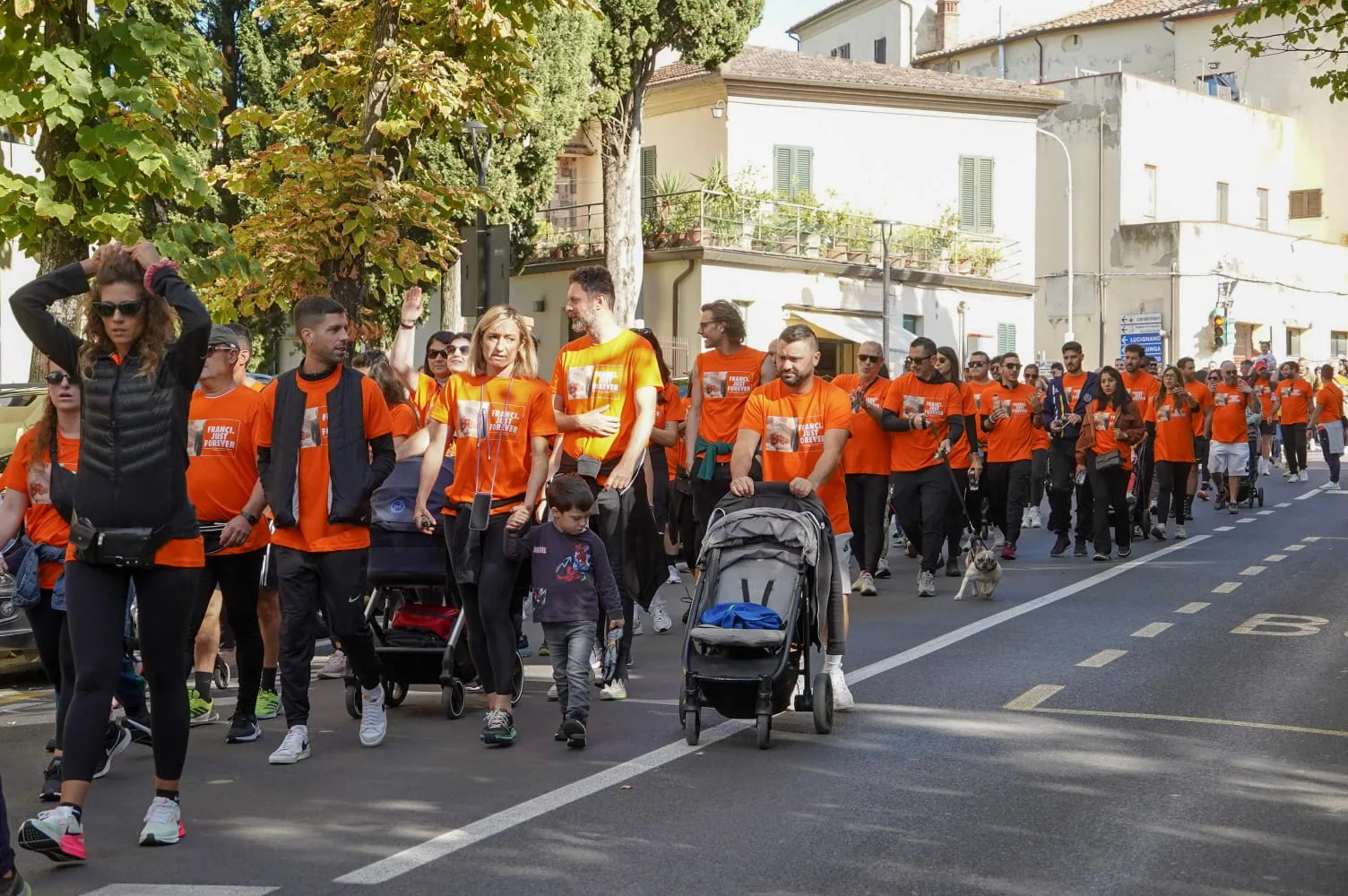 Run For Franci: il 4 ottobre a Foiano della Chiana torna la camminata “arancione” in memoria del giovane Francesco Mazzarelli per trasformare il suo ricordo in speranza per il prossimo
