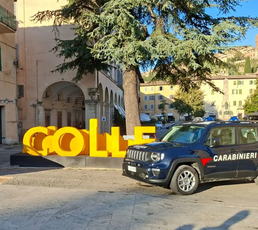 Truffa del finto maresciallo a Colle Val d’Elsa, anziana derubata dei gioielli: due arresti