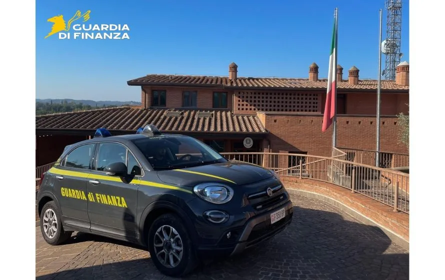 Blitz della Gdf alle Cerbaie: arrestato pusher recidivo per la quarta volta in due anni