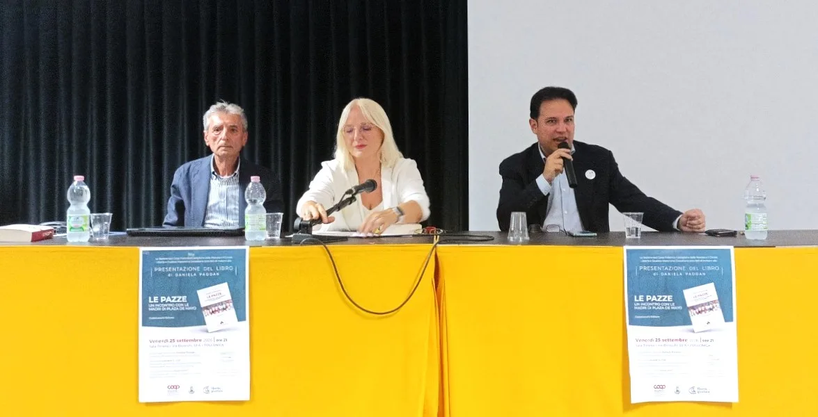 La memoria come forma di resistenza, a Follonica le Madri di Plaza de Mayo continuano ad interrogare il presente