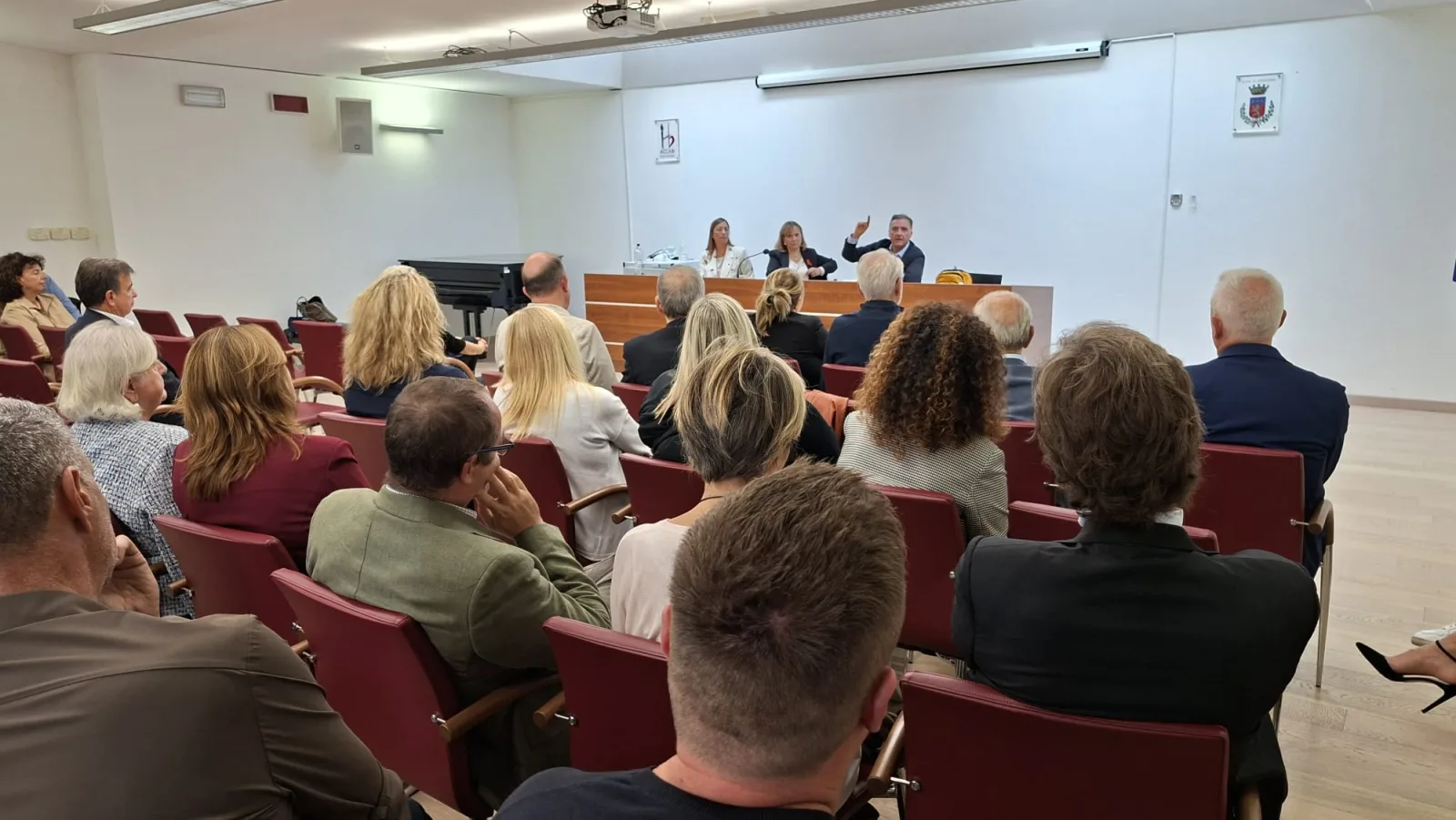 Poggibonsi fa il punto con la Regione: l'assessore Marras incontra le imprese del territorio