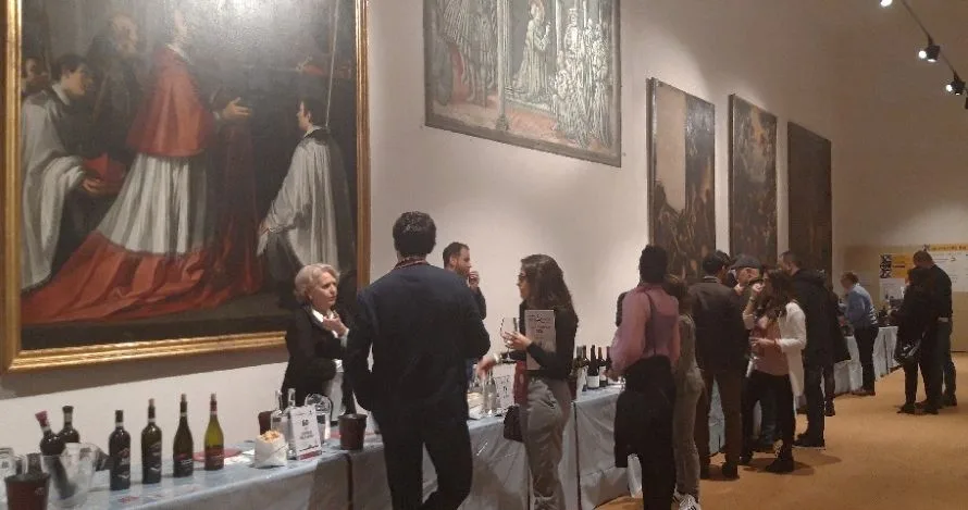 La Toscana a Merano: tra rossi in crisi e cantine piene, il vino cerca nuove strade