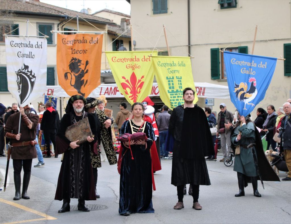 Carnevale medievale sancascianese: i capicontrada anticipano storie e temi