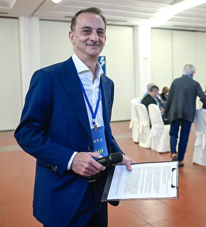 M5S, Banca Intesa usa &ldquo;Senesoni&rdquo; per trattare (in segreto) con il Comune la &ldquo;resa&rdquo; della Citta&rsquo;  