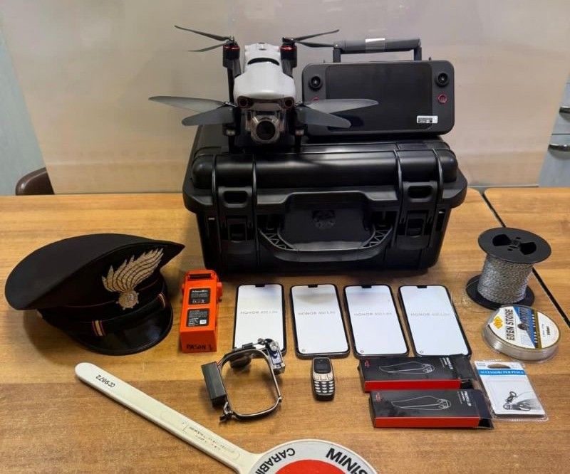Drone con cellulari sul carcere di San Gimignano: bloccato dai Carabinieri