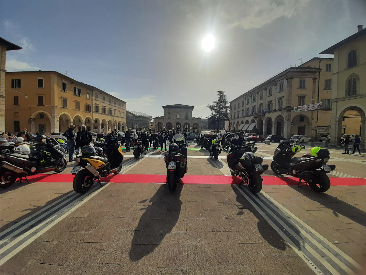 Nel Chianti e in Valdelsa gli scooteristi da tutta Italia